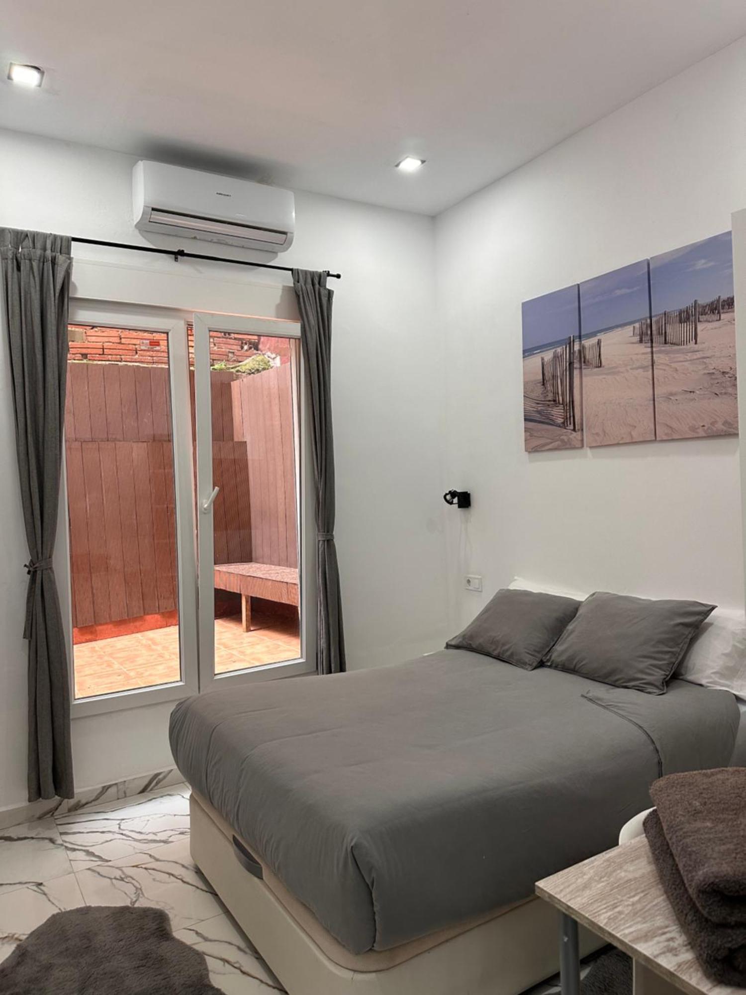 Apartamento En Planta Baja Cerca De La Playa En Badalona Extérieur photo